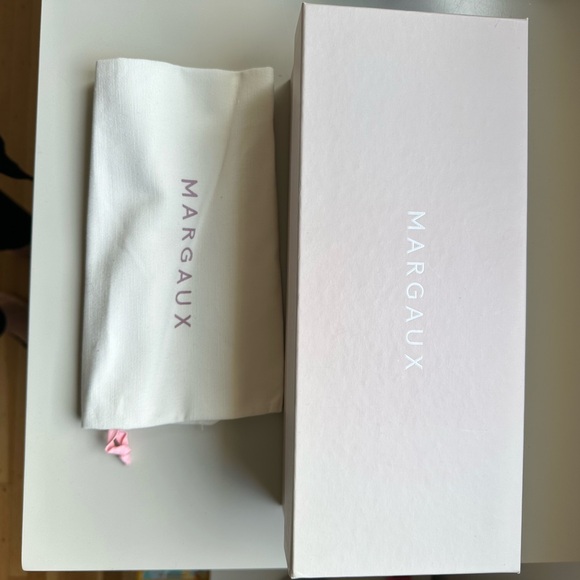 Margaux Slide sandal - canary yellow. Never worn - Picture 5 of 5